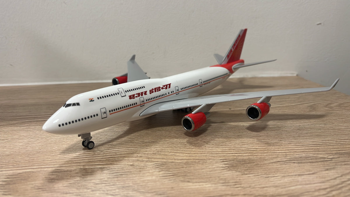 Air India Boeing 747-400 VT-ESP 30cms Snap Fit Airplane Model