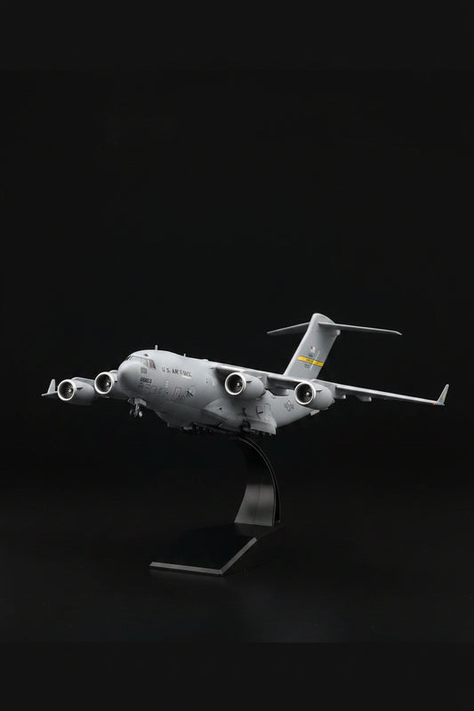 Boeing C-17 Globemaster III 1/200 Diecast Aircraft Snap Fit Model