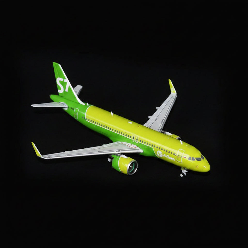 S7 Airlines Airbus A320neo RA-73428 1/400 Diecast Scale Model GeminiJets