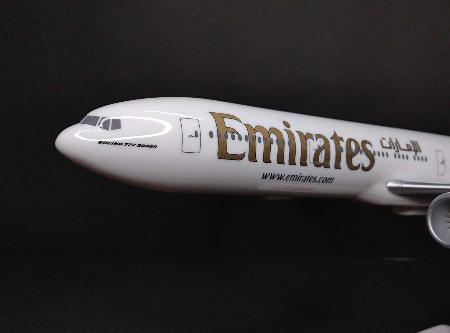 Emirates Boeing B777-300ER A6-EGH 1/200 Scale Snap Fit Model