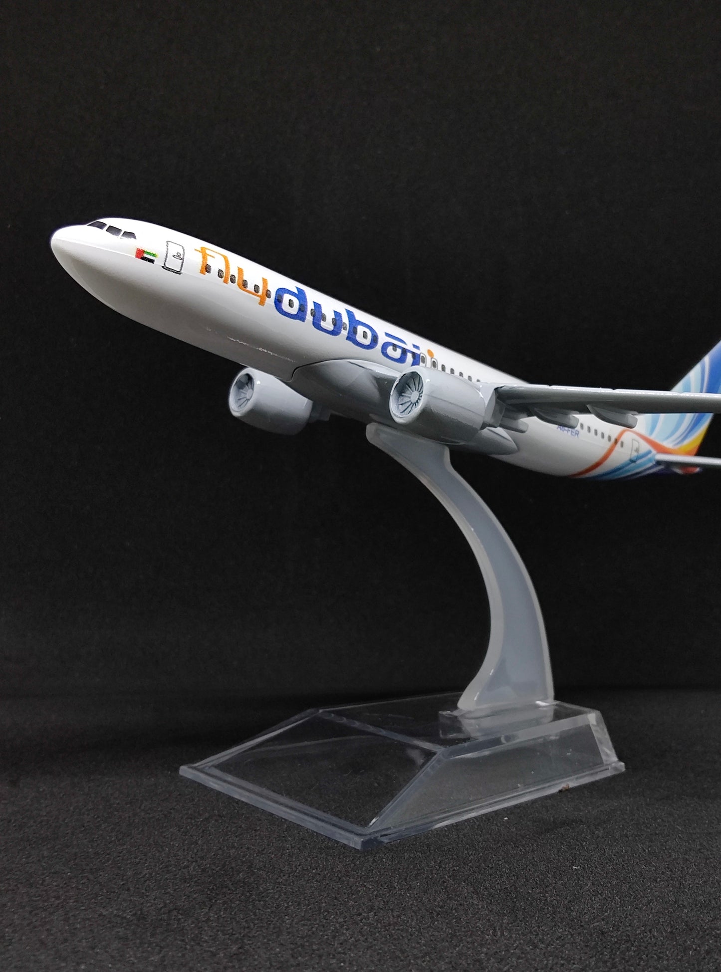 FlyDubai Boeing 737-800NG A6-FER 16cms Airplane Model
