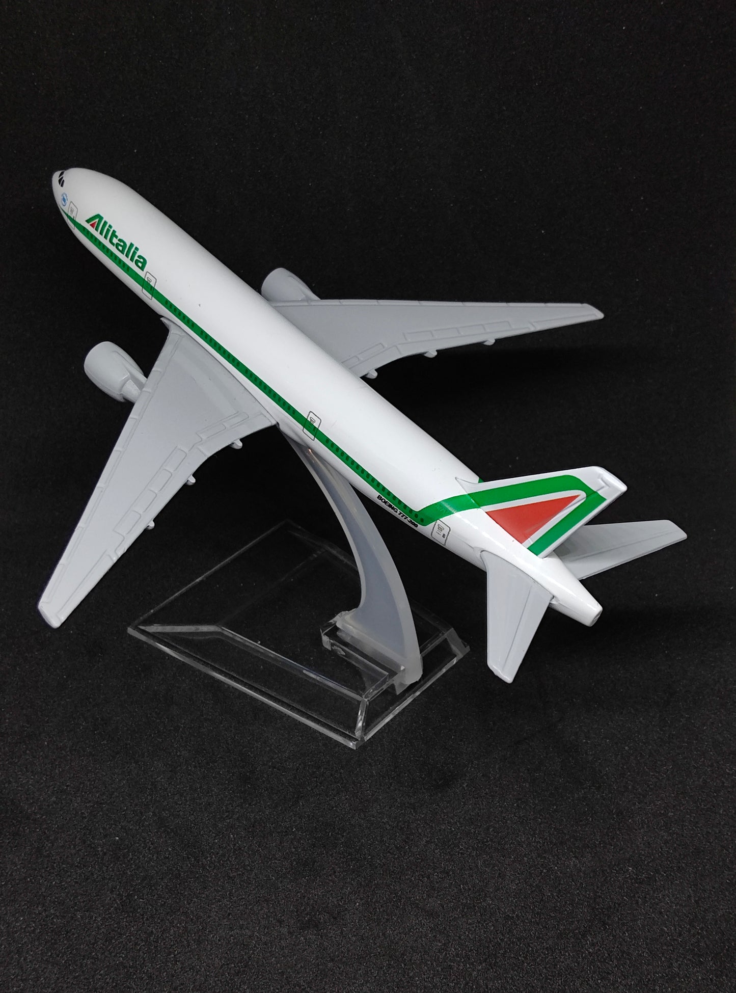 Alitalia Boeing 777-300 16cms Airplane Model