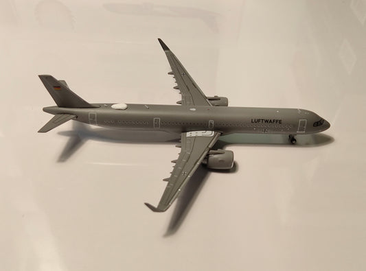 Luftwaffe Airbus A321neo 1510 1/400 Diecast Scale Model GeminiMacs