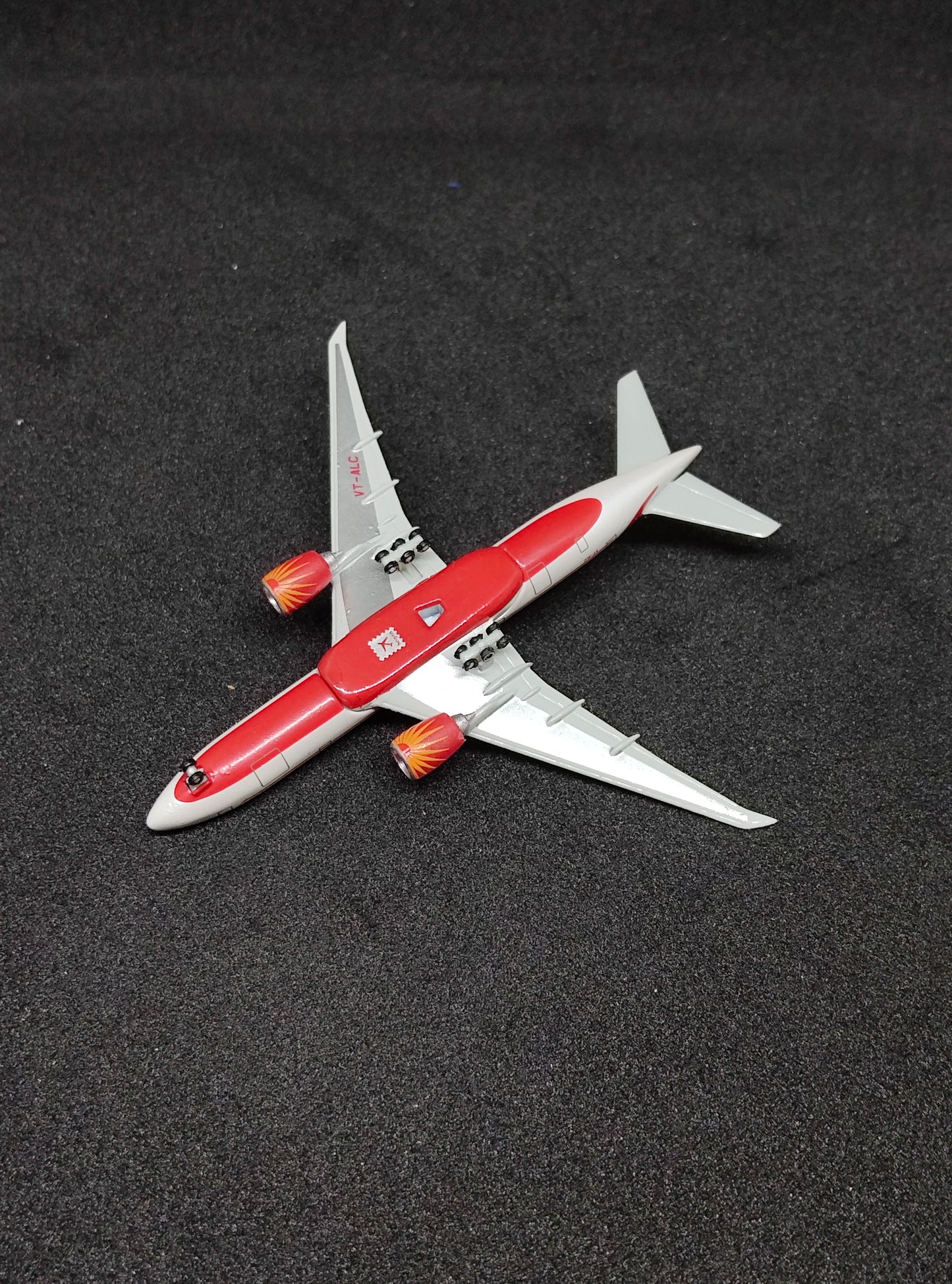 Air India Boeing B777-200LR VT-ALC 1/1000 Diecast Scale Model Hogan Wings