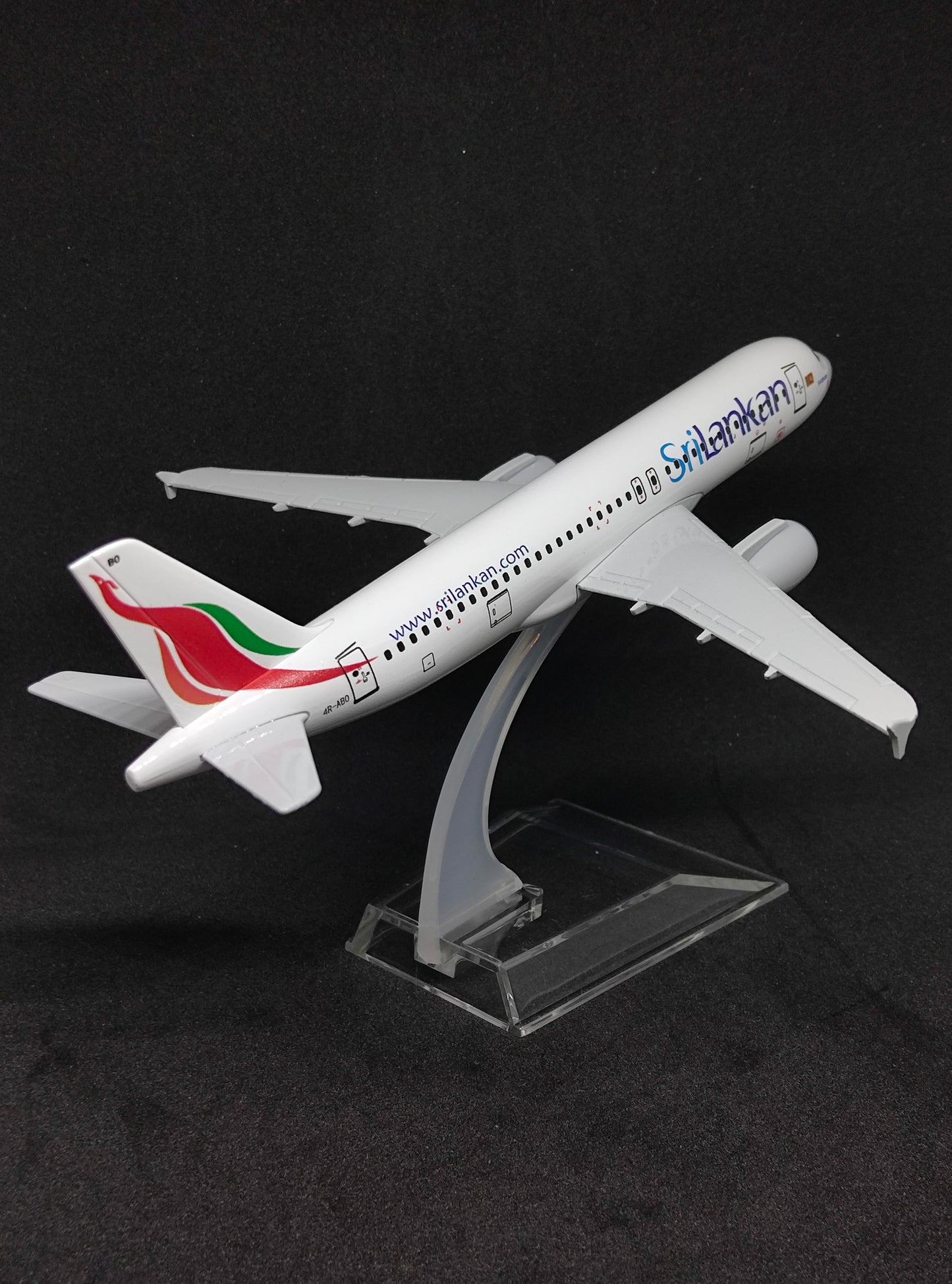 SriLankan Airlines Airbus A320-200 4R-ABO 16cms Airplane Model