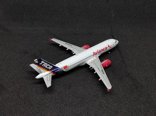 അവിയാൻക എയർബസ് A320 N567AV 1/400 ഡൈകാസ്റ്റ് സ്കെയിൽ മോഡൽ ജെമിനിജെറ്റ്സ്