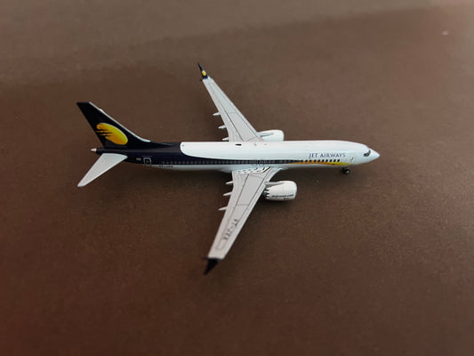 Jet Airways Boeing 737 MAX 1/400 VT-JXA Diecast Scale Model JCWings