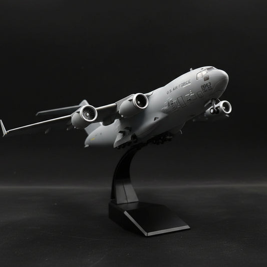 Boeing C-17 Globemaster III 1/200 Diecast Aircraft Snap Fit Model