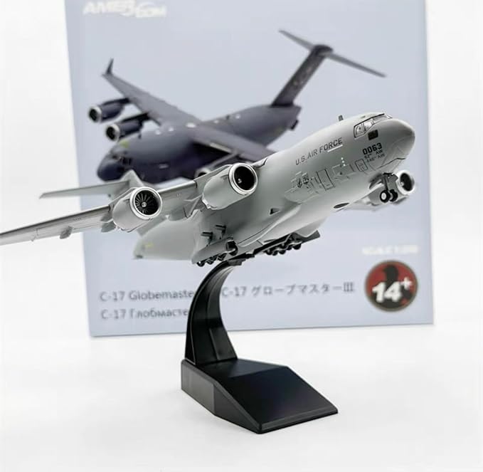 Mcdonnell Douglas C-17 Globemaster III 1/200 Diecast Aircraft Snapfit Model