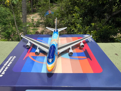 Singapore Airlines Boeing 747-400 9V-SPK Tropical Livery) 1/400 Scale Diecast Model | Apollo Models