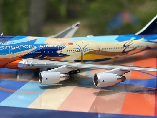 Singapore Airlines Boeing 747-400 9V-SPK Tropical Livery) 1/400 Scale Diecast Model | Apollo Models