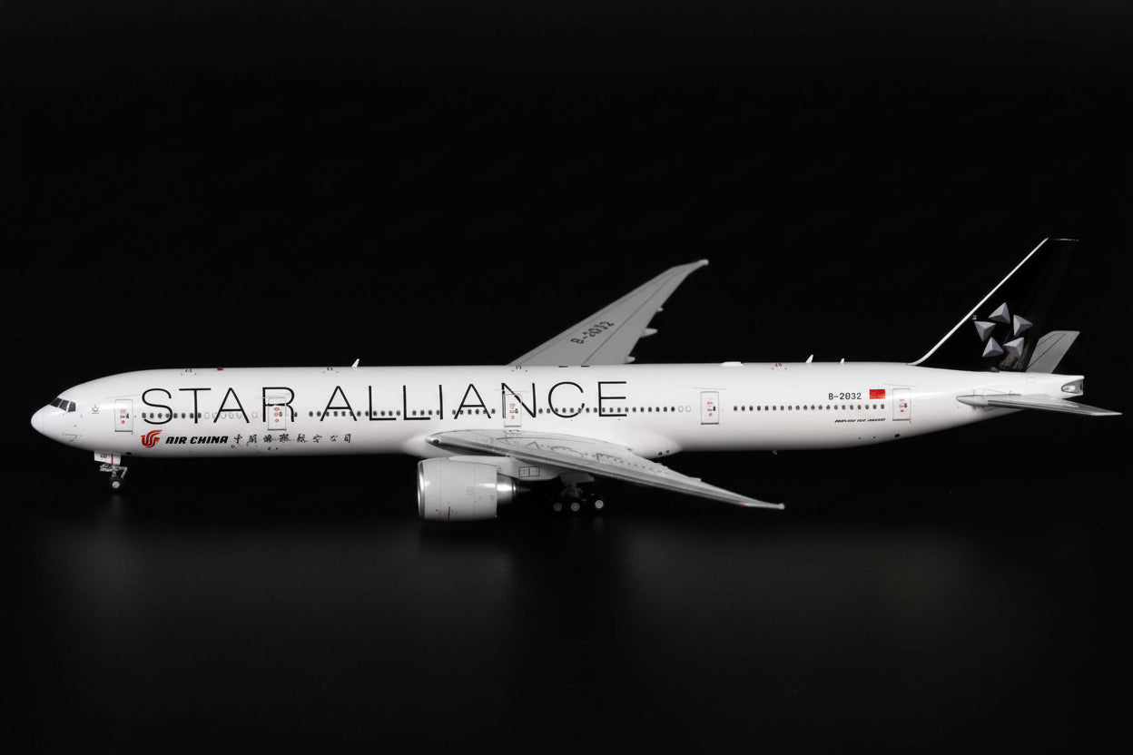 Air China Star Alliance B777-300ER B-2032 1/400 Diecast Scale Model Aviation400