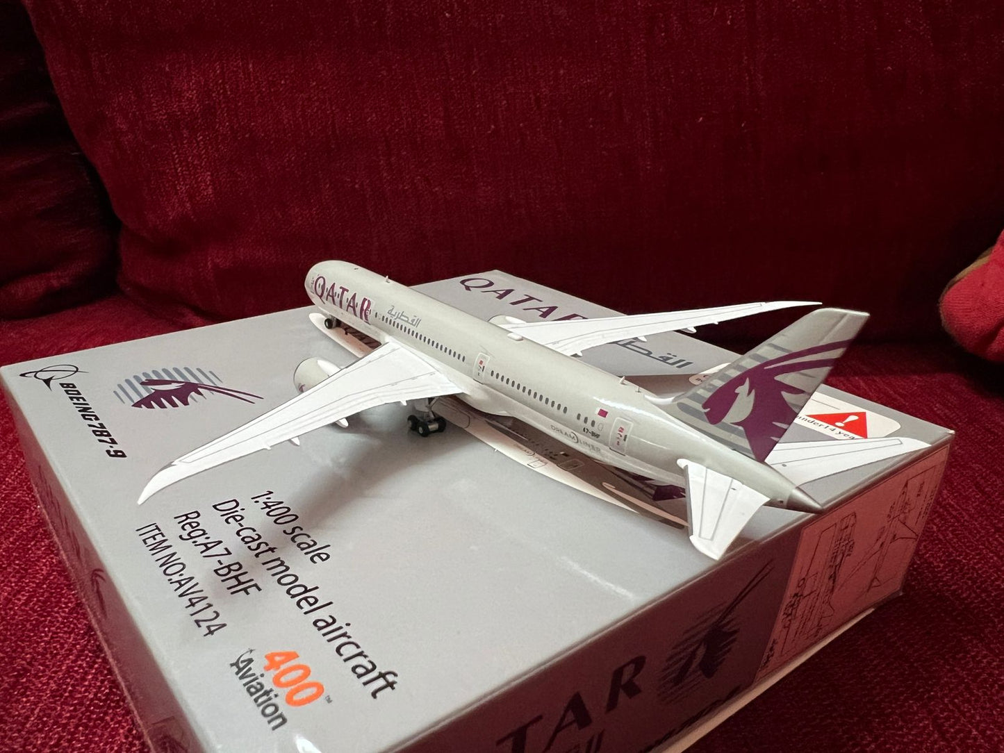Qatar Airways Boeing 787-9 A7-BHF 1/400 Diecast Scale Model Aviation400