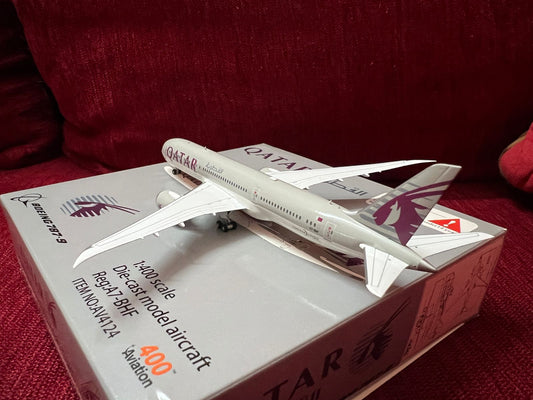 Qatar Airways Boeing 787-9 A7-BHF 1/400 Diecast Scale Model Aviation400