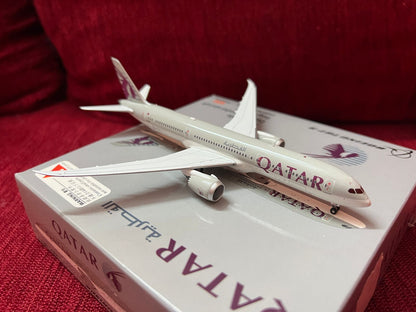 Qatar Airways Boeing 787-9 A7-BHF 1/400 Diecast Scale Model Aviation400