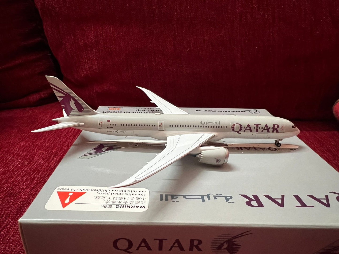 Qatar Airways Boeing 787-9 A7-BHF 1/400 Diecast Scale Model Aviation400