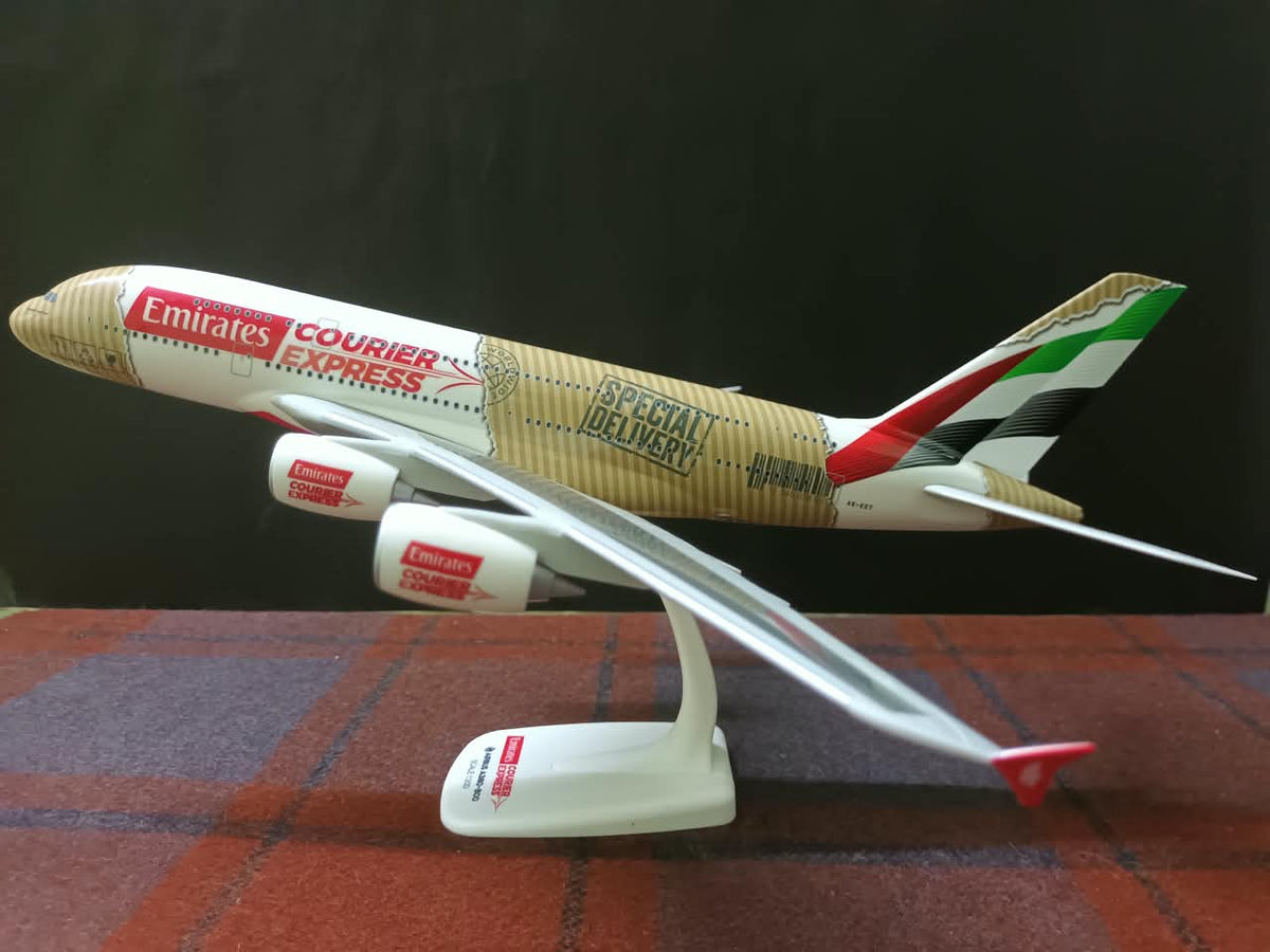 Emirates Airbus A380-800 Courier Express Livery A6-EET 1/200 Scale Snap Fit Airplane Model