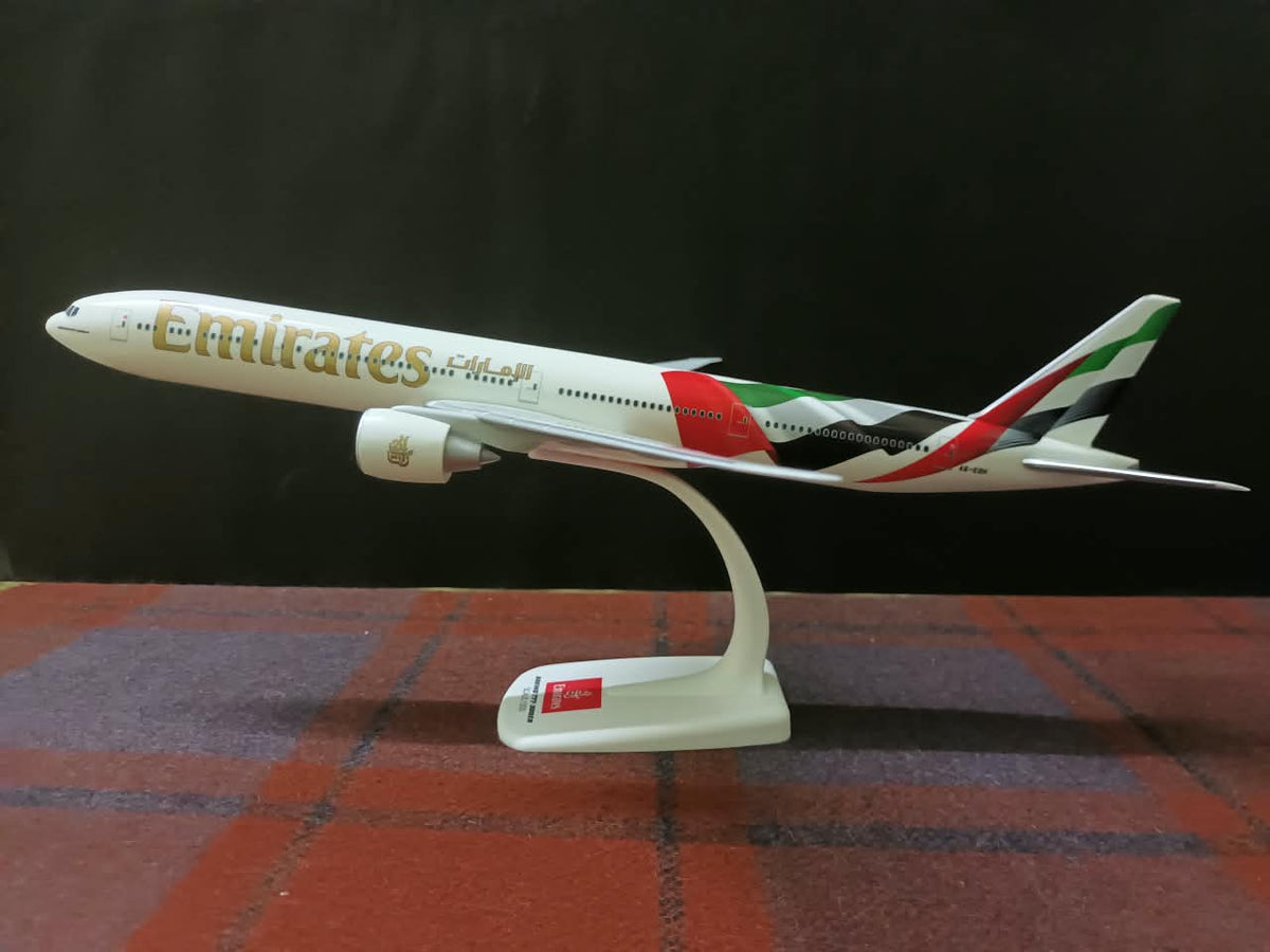 Emirates Boeing B777-300ER A6-EQH UAE Flag Livery 1/200 Scale Snap Fit Model