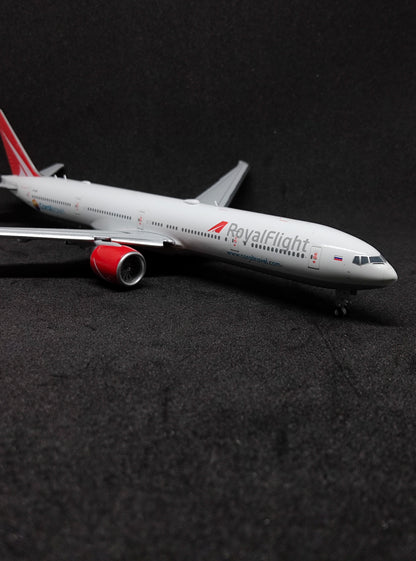 Royal Flight Boeing B777-300ER VP-BGK flaps down version 1/400 Diecast Scale Model JCWings