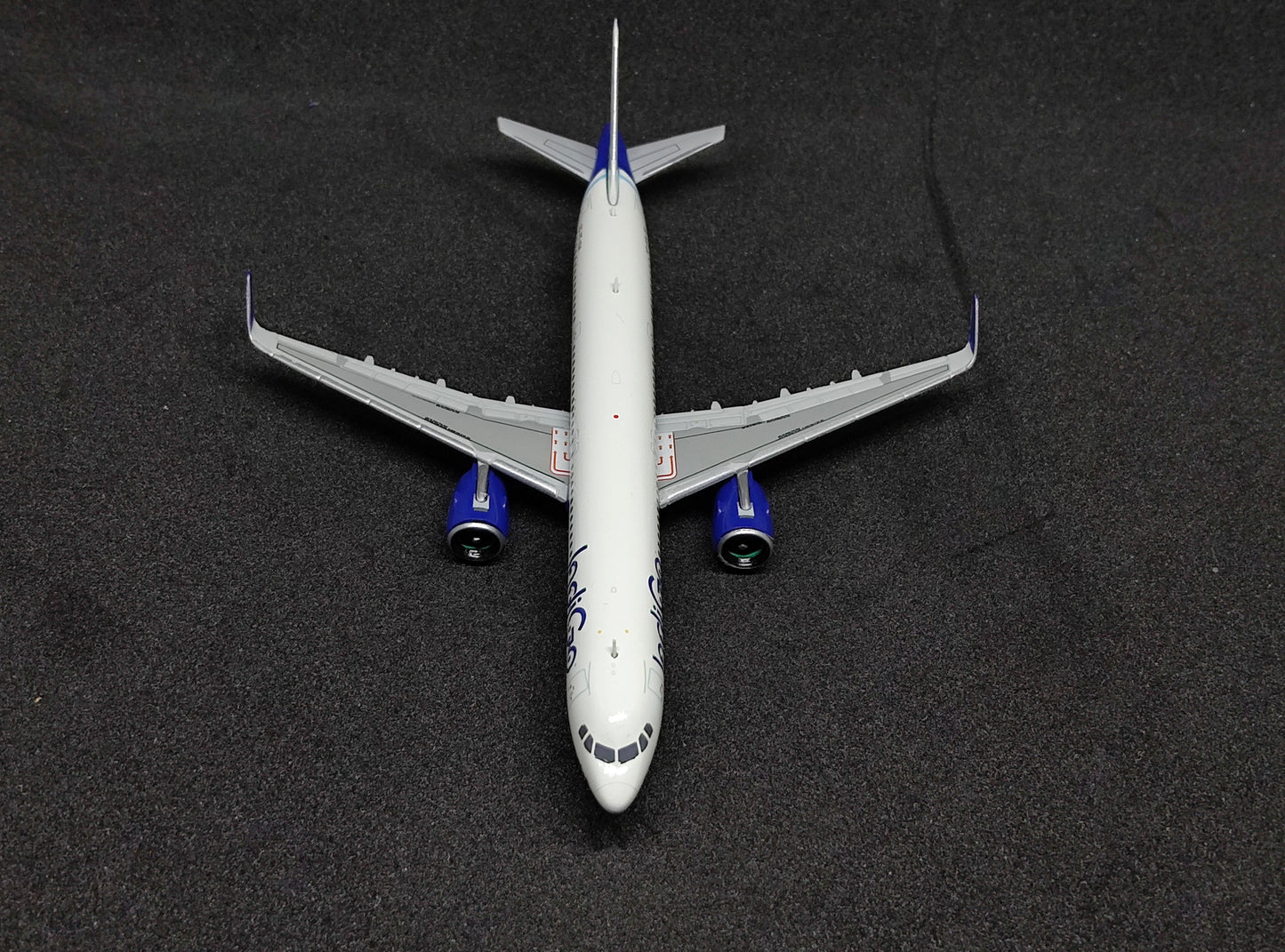 IndiGo Airbus A321neo VT-IUA 1/400 Diecast Scale Model JCWings
