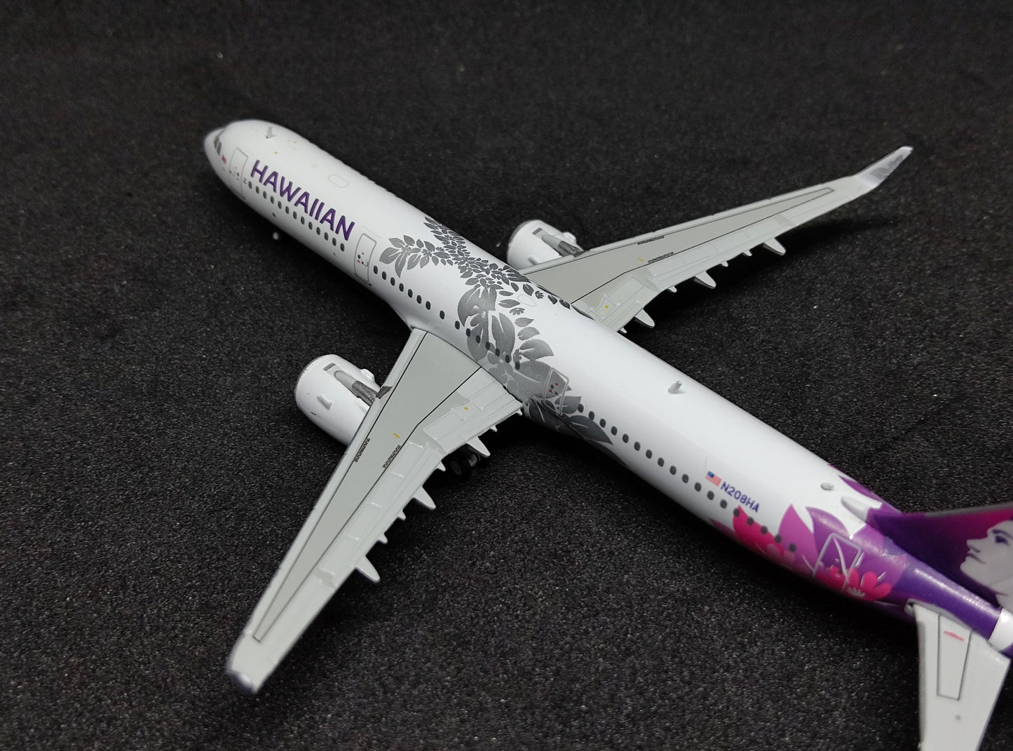 Hawaiian Airlines Airbus A321neo N208HA 1/400 Diecast Scale Model GeminiJets