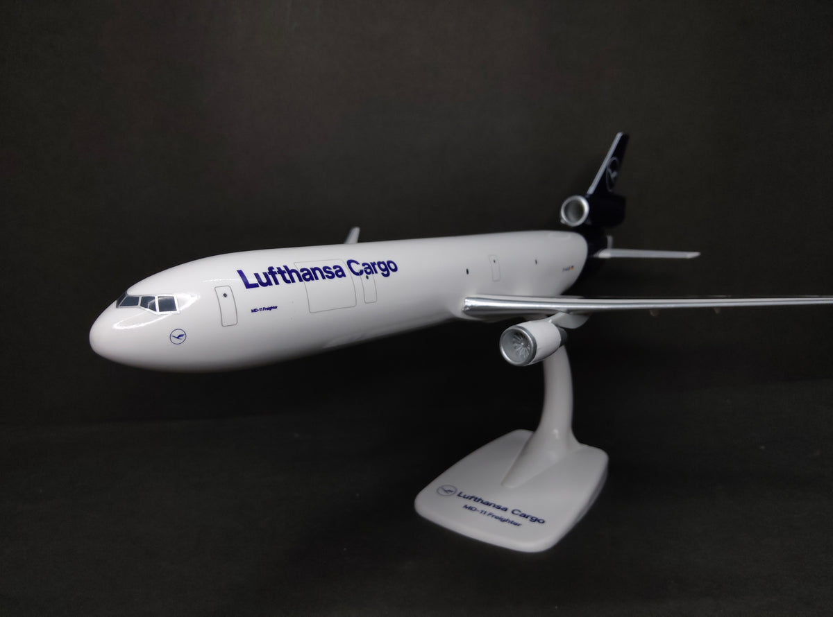 Lufthansa Cargo McDonnell Douglas MD-11 D-ALCD 1/200 Scale Snap Fit Model Herpa