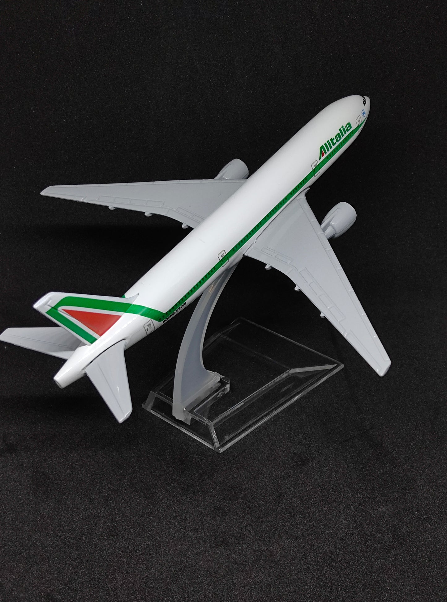 Alitalia Boeing 777-300 16cms Airplane Model