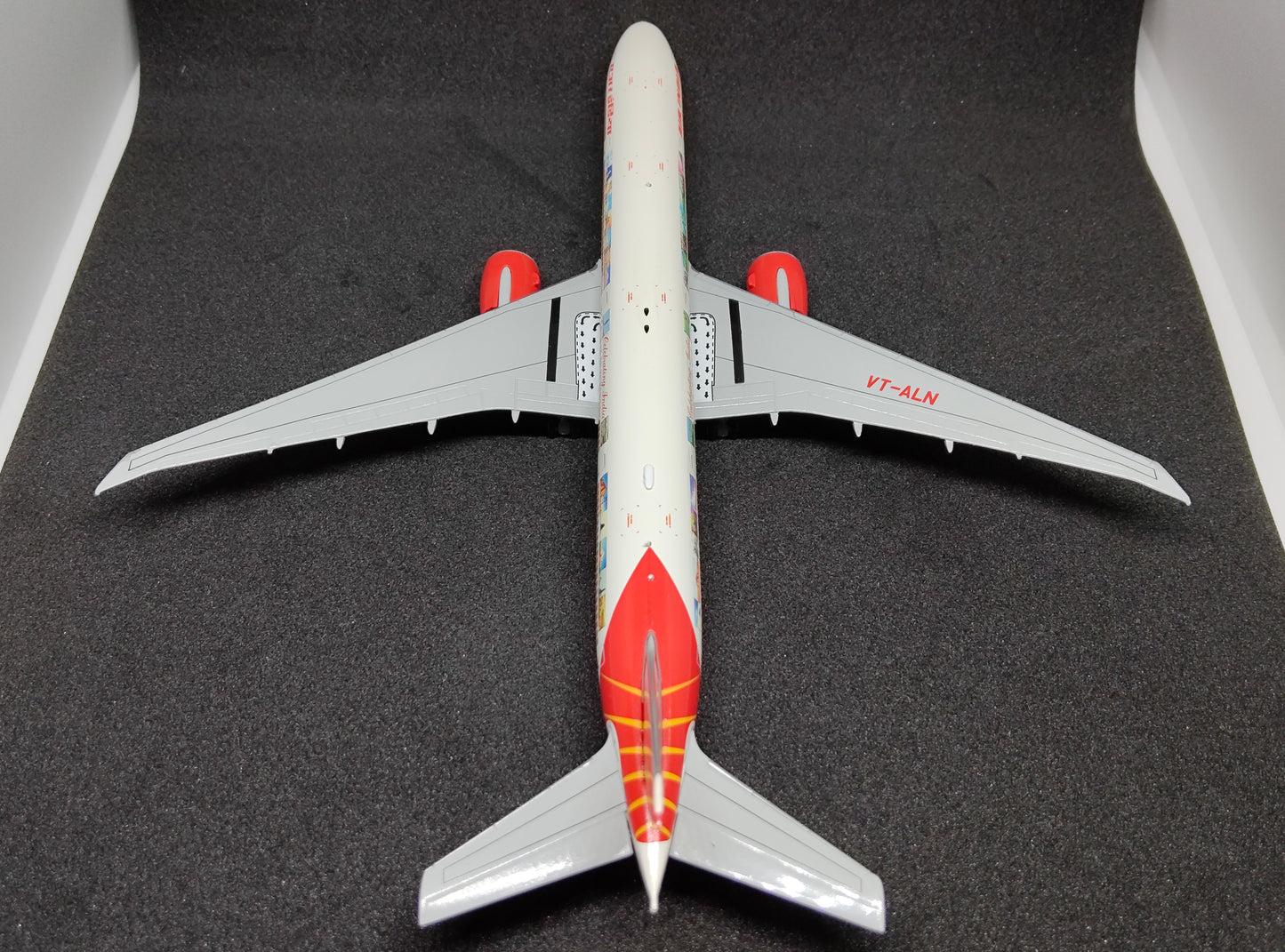 Air India Boeing 777-300ER (Celebrating India Livery) VT-ALN 1/400 Diecast Scale Model JCWings