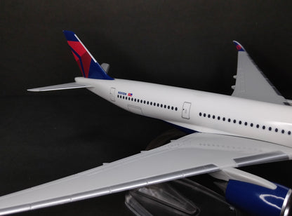 Delta Airlines Airbus A350-900 N501DN 1/200 Scale Snap Fit Model
