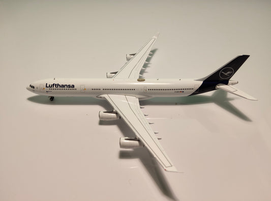 Lufthansa Airbus A340-300 (New Livery) D-AIFD 1/400 Diecast Scale Model GeminiJets