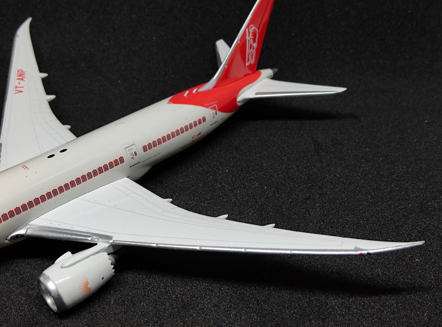 Air India Boeing 787-8 (Mahatma Gandhi Tail Livery) VT-ANP 1/400 Diecast Scale Model Phoenix