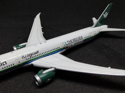 Saudia Boeing 787-10 Dream)Liner HZ-AR33 (The Red Sea) Flaps Down 1/400 Diecast Scale Model JCWings