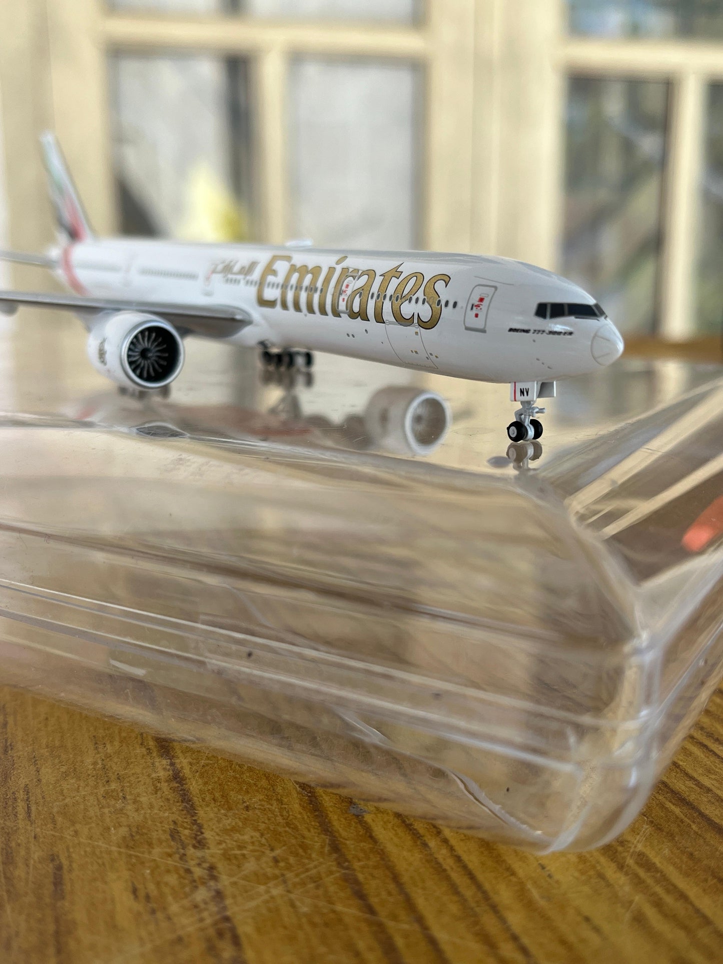 Emirates Boeing 777-300ER A6-ENV 1/400 Diecast Scale Model GeminiJets