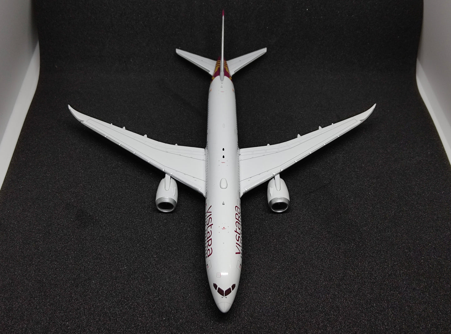 Vistara Boeing B787-9 VT-TSE 1/400 Aircraft Scale Model JCWings