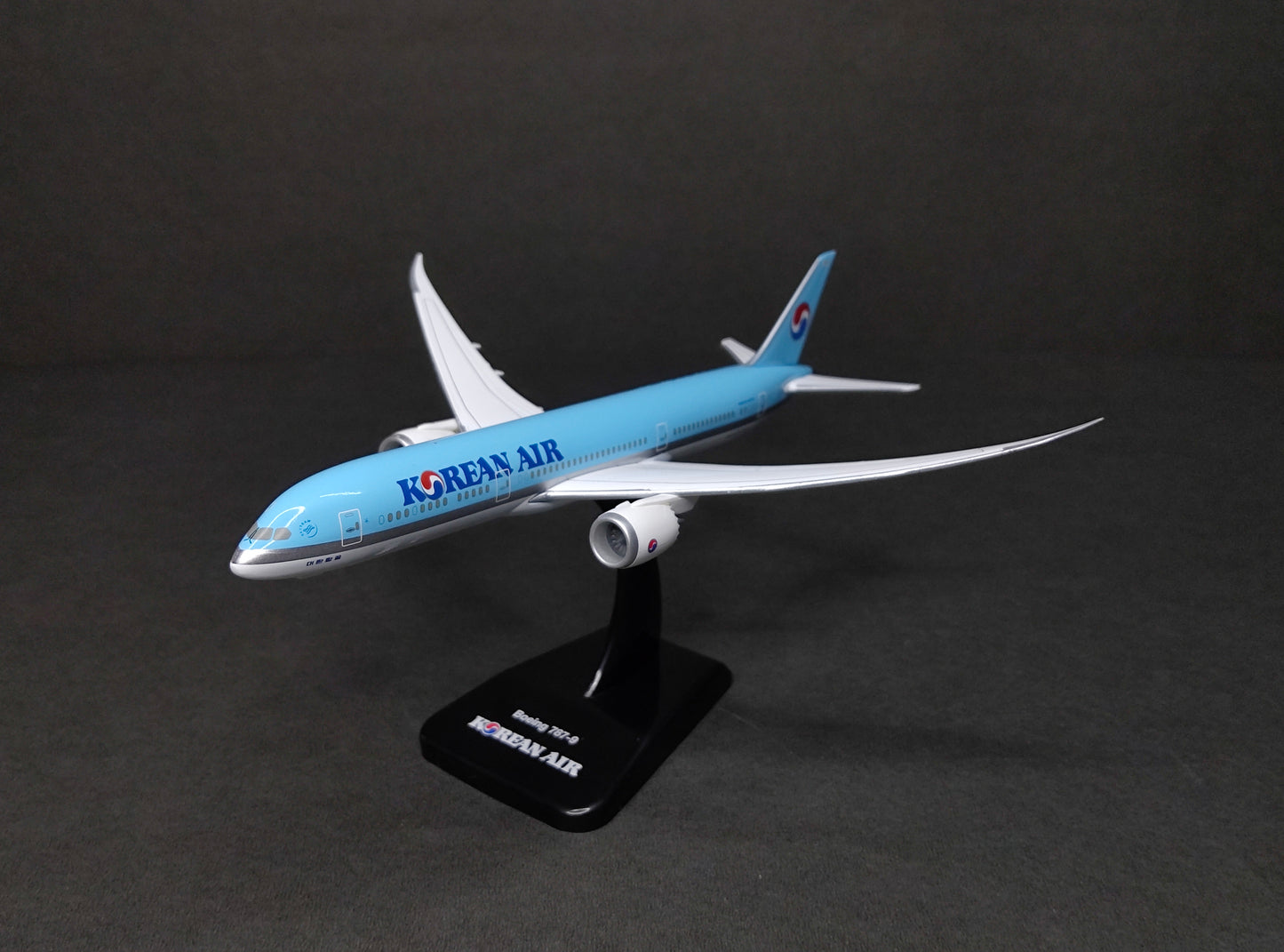Korean Air Boeing 787-9 1/400 Diecast Scale Model Hogan Wings