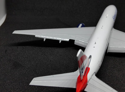 British Airways Boeing 777-200LR (oneworld livery) G-YMMR 1/400 Diecast Scale Model GeminiJets