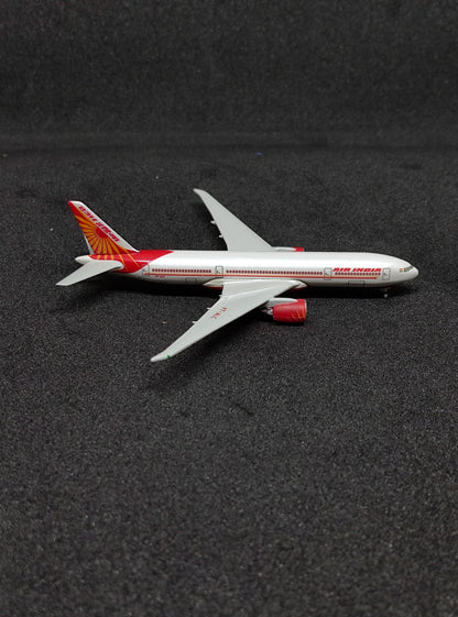 Air India Boeing B777-200LR VT-ALC 1/1000 Diecast Scale Model Hogan Wings