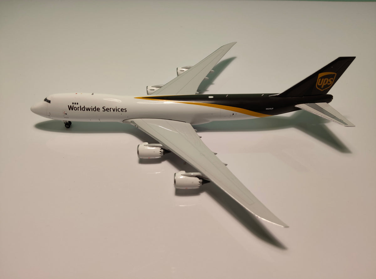 UPS United Parcel Service Boeing B747-8F N628UP 1/400 Diecast Scale Model Phoenix Models