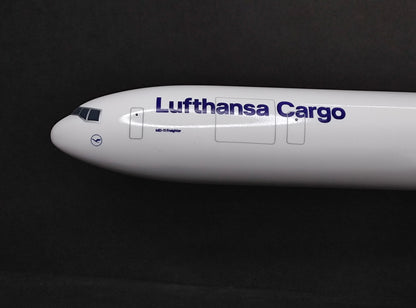 Lufthansa Cargo McDonnell Douglas MD-11 D-ALCD 1/200 Scale Snap Fit Model Herpa