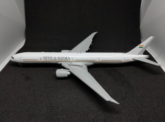 Bharat India Boeing 777-300ER VT-ALV 1/400 Aircraft Scale Model JCWings