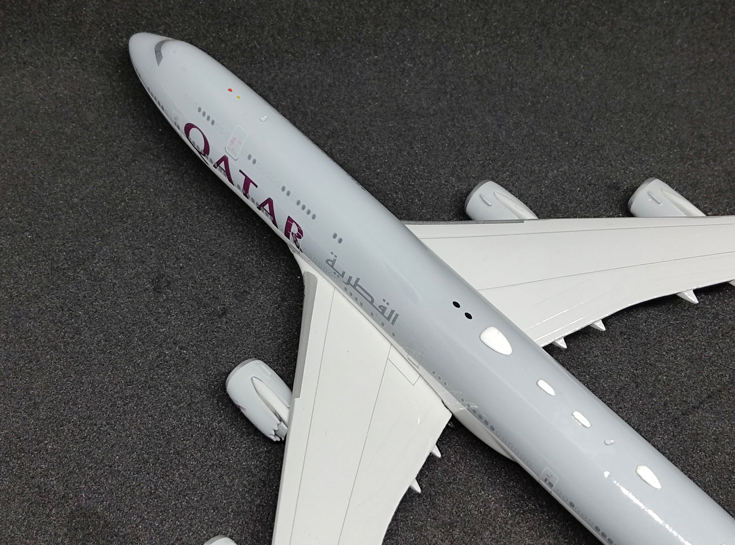 Qatar Amiri Flight Boeing 747-8i A7-HBJ 1/400 Diecast Scale Model Phoenix