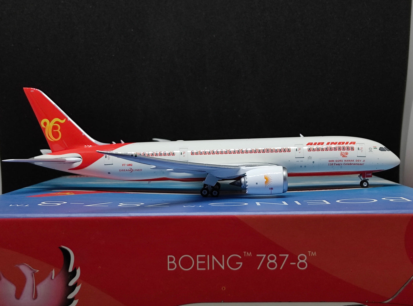 Air India Boeing 787-8 (Shri Guru Nanak Dev Ji 550 Years Celebration Livery) VT-ANQ 1/400 Aircraft Scale Model Phoenix