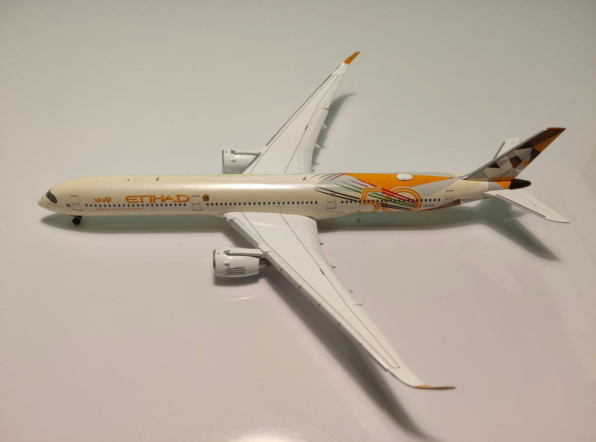 Etihad Airways Airbus A350-1000 A6-XWB Year of the 50th Livery 1/400 Scale Diecast Model JCWings