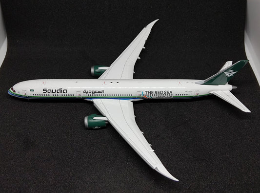 Saudia Boeing 787-10 Dream)Liner HZ-AR33 (The Red Sea) Flaps Down 1/400 Diecast Scale Model JCWings