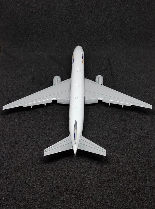 അലിസ് കാർഗോ ബോയിംഗ് B777-200ER EI-GWB 1/400 ഫ്ലാപ്സ് ഡൗൺ പതിപ്പ് ഡൈകാസ്റ്റ് സ്കെയിൽ മോഡൽ JCWings