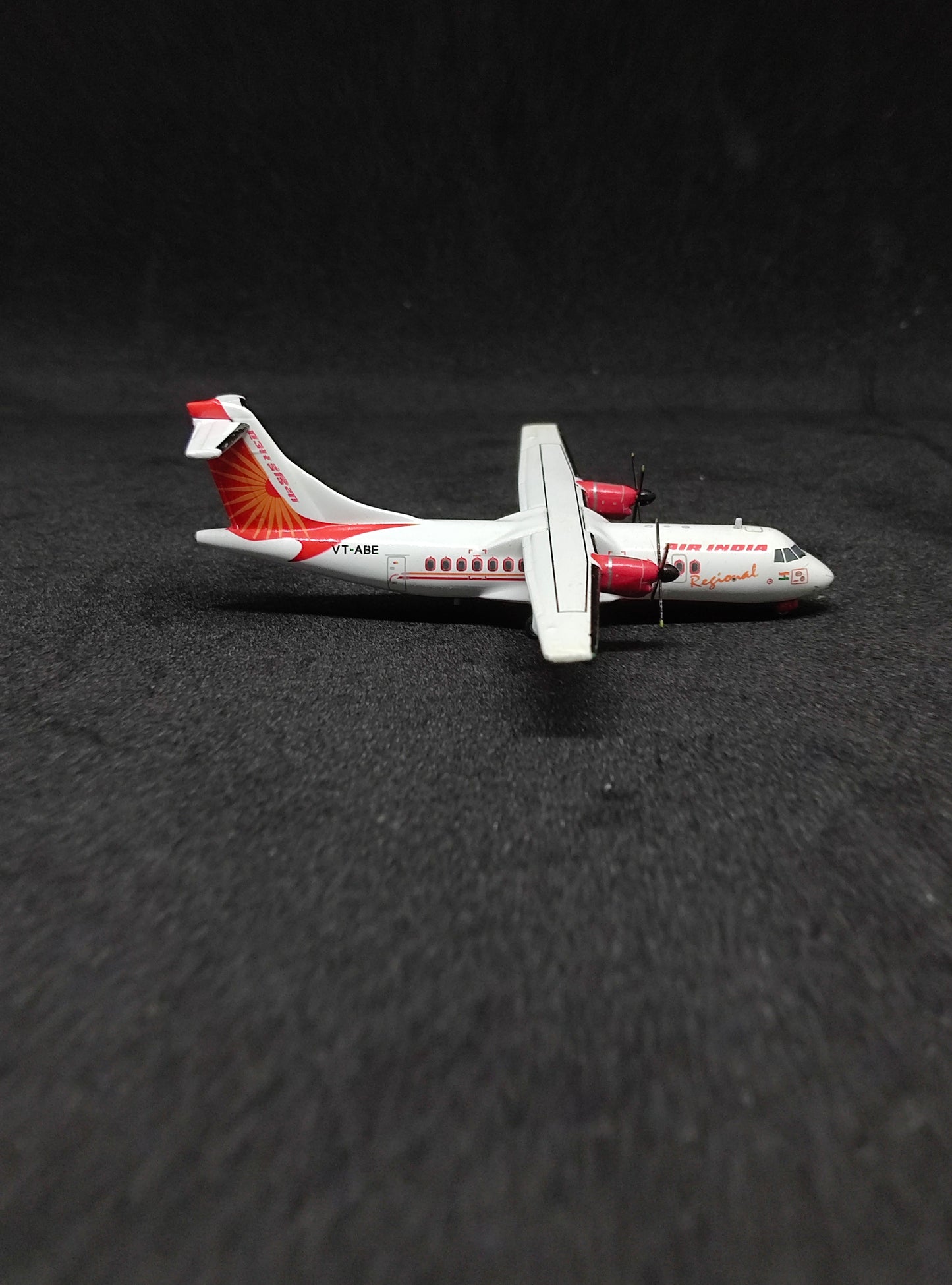Air India Regional ATR-42-320 VT-ABE 1/400 Diecast Scale Model JCWings
