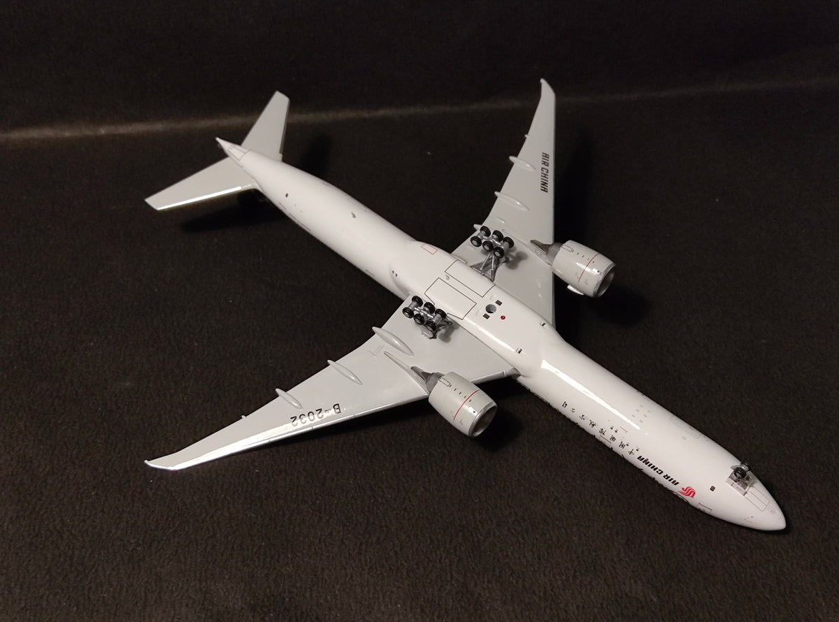 Air China Star Alliance B777-300ER B-2032 1/400 Diecast Scale Model Aviation400