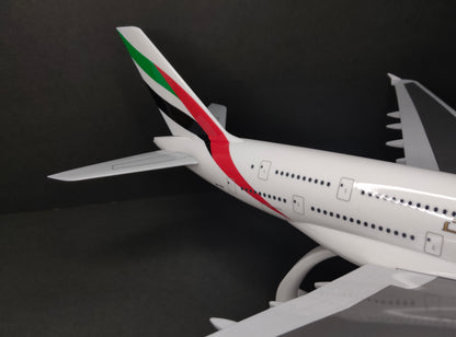 Emirates Airbus A380-800 A6-EUI (Classic Livery) 1/200 Scale Snap Fit Model