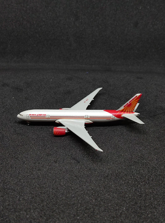 Air India Boeing B777-200LR VT-ALC 1/1000 Diecast Scale Model Hogan Wings