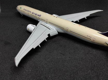 Saudia Boeing 777-300ER HZ-AK38 Flaps Down 1/400 Diecast Scale Model JCWings